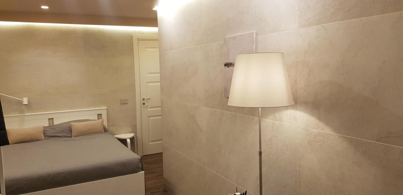 קטאניה La Suite Al Centro Citta מראה חיצוני תמונה
